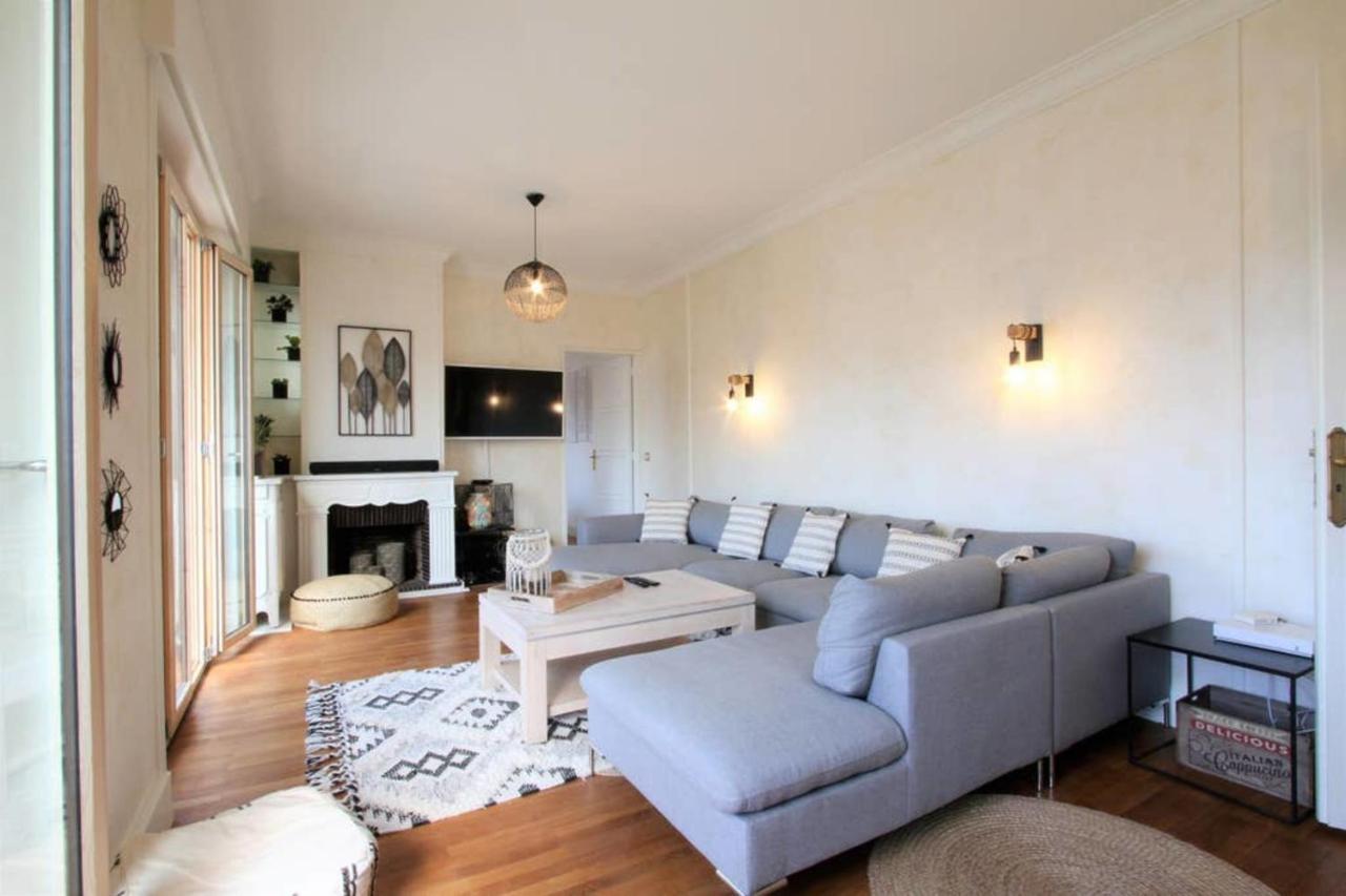 Large 5 Rooms With Garage In The City Center Анси Екстериор снимка