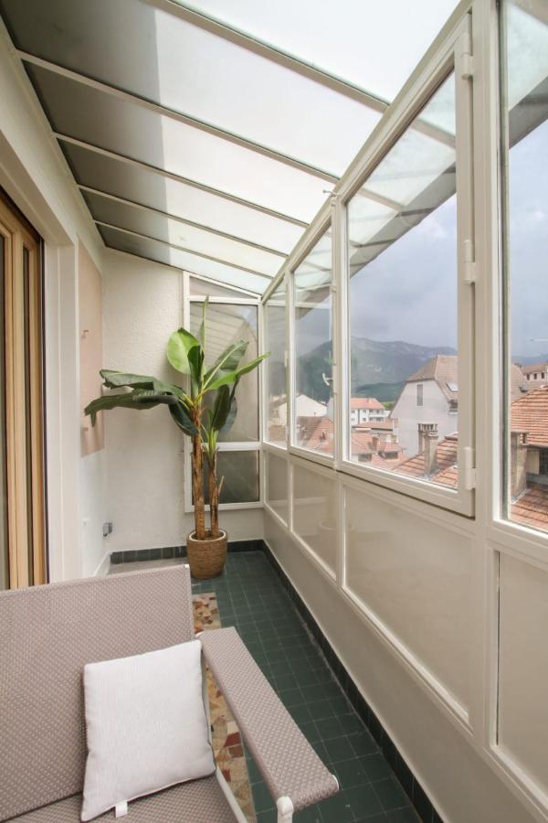 Large 5 Rooms With Garage In The City Center Анси Екстериор снимка